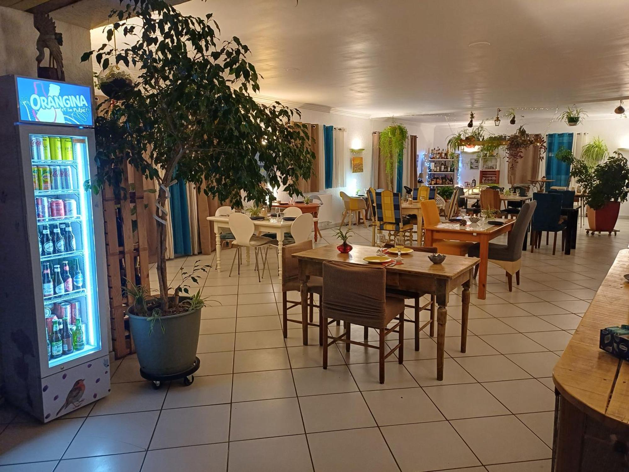 Bel Hotel Restaurant La Gentilhommiere Trèbes Exterior foto